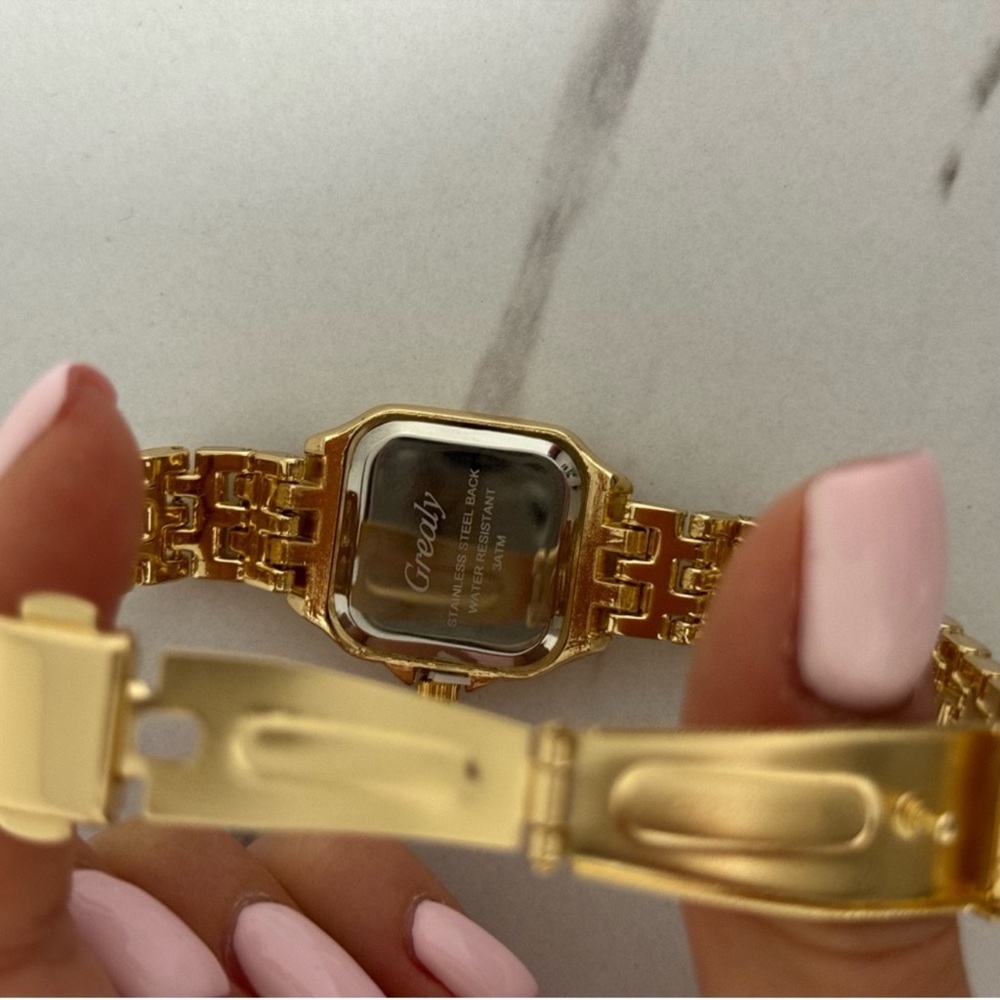 Panthere Classic Rectangle Stainless Steel
Gold Watch - Picture 4 of 16